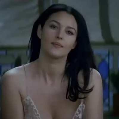 Monica Bellucci - hot compilation.