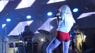 Hayley Williams' tight little ass is underrated