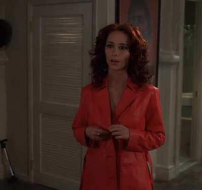 Jennifer Love Hewitt is a mean, mean tease