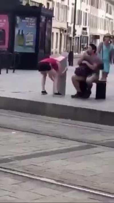 Why is nobody helping ?