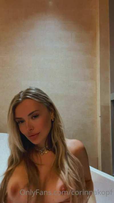 C0rrina k0pf Her perfect body new content - F0ld3r B3l0w