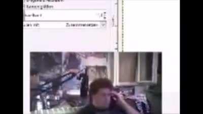 "Guten Tag, Polizeinotruf hier, in welcher Notsituation befinden Sie sich?"