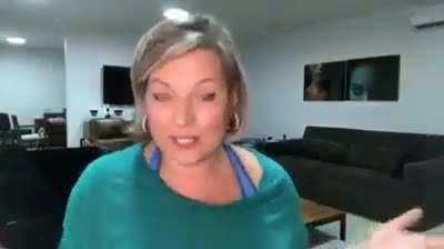 Bolsominions arrependidos ao som de sweet dreams