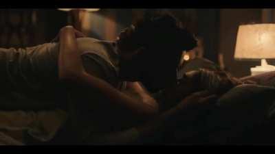 Mrunal Thakur is in the mood for some love ❤️