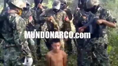 Cartel Del Golfo interrogates minor Zeta smuggler. He was smuggling central american migrants into Tamaulipas and Reynosa to recruit them to be Zetas. He snitched out his own mom giving away a hotel his mom owned where the Zetas could stay. This video is 