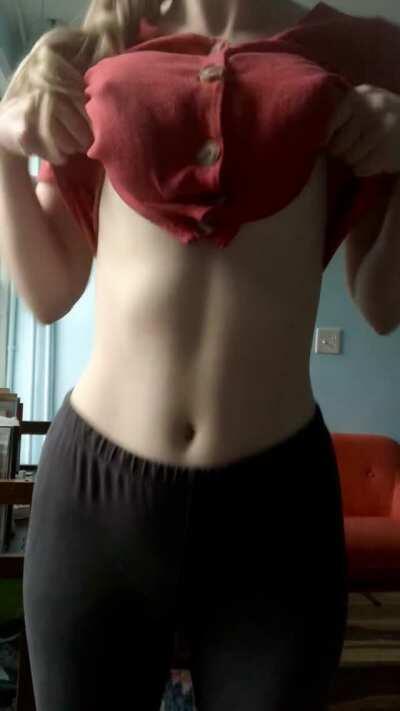 sometimes the boobs just need to bounce, ya know?[oc]