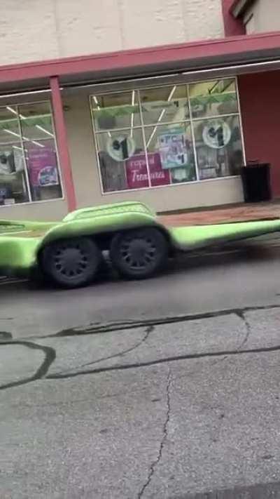 Spotted near my home town in Warren, Ohio..... just why