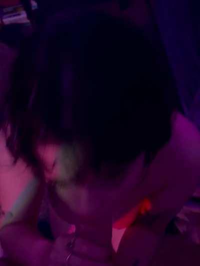 She likes cum on her face and in her mouth