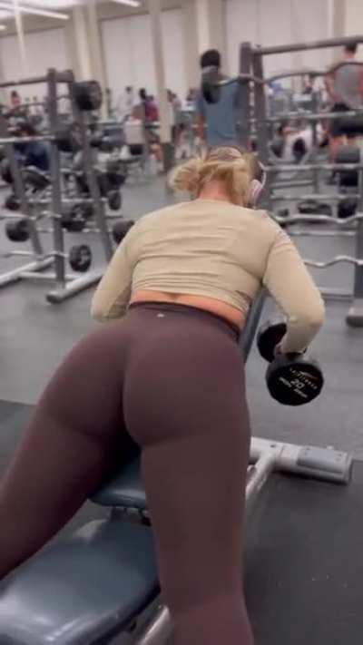 The ONLY reason to go to the LA Fitness in Irvine