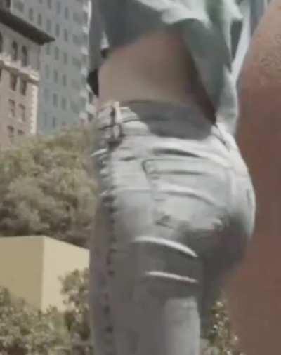 Emily Kinney booty in jeans...
