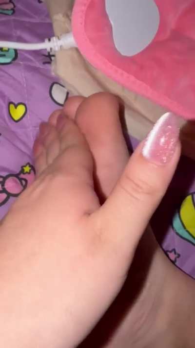 Wanna rub my feet for me?🥺