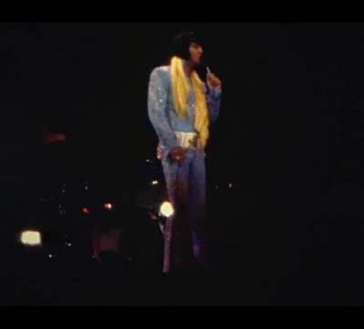 Elvis is looking sharp and electrifying !