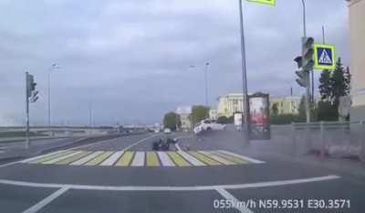 WCGW cross the road when the traffic light is red