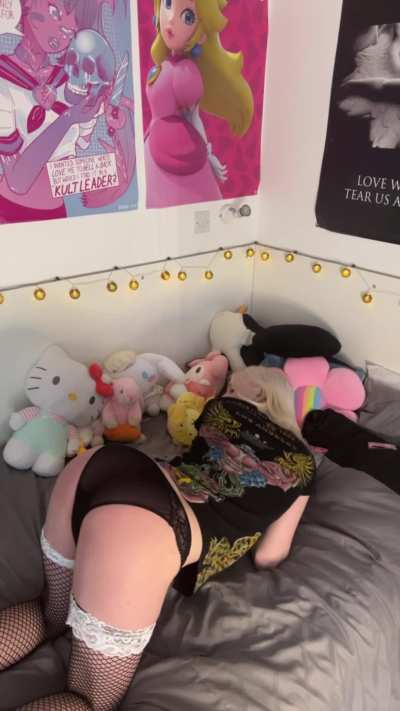 Scale 1-10 how cute is my ass?