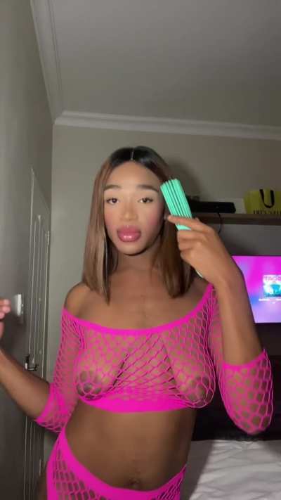 drop a yes below, first 62 dudes get my pics tonight