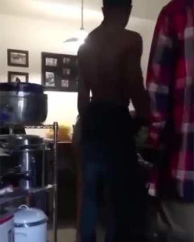 Part 2: X talking about his friends fighting/arguing from 2015-2016. Rare asf