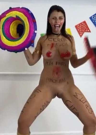 Crazy bitch 🥵🥵🥵