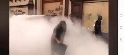 Puerta de iglesia en Veracruz activa el sistema de defenza contra las feministas