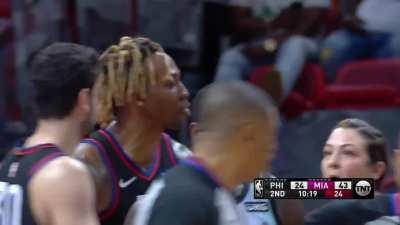 [Highlight] Dwight Howard and Udonis Haslem get into it, Haslem is ejected 5 mins after making his season debut