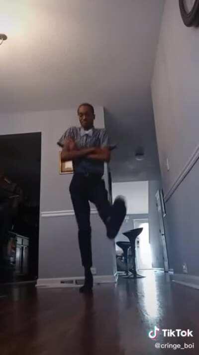 “Do that lil dance you showed me for ya auntie”