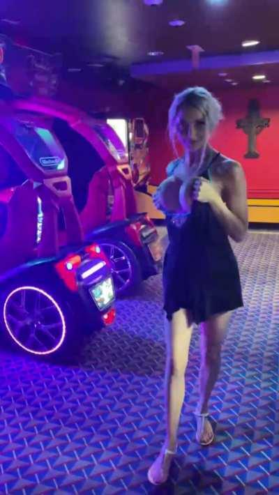 I'm the best prize in the arcade