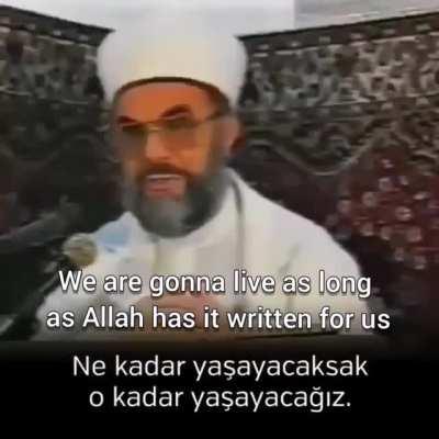 A reminder that dying for the sake of Allah is a blessing for us Muslims. To Him we belong and to Him we shall return. ~ Allah uğrunda ölmenin biz Müslümanlar için bir nimet olduğunu hatırlatmak. Biz O'na aidiz ve O'na döneceğiz.