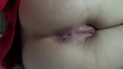 Wanna take a sniff? 🍑💨