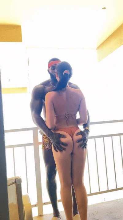 Such a beautiful combination and white bois need to get used to seeing it 🤤