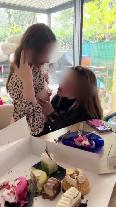 I need to watch my diet but can’t say no to cake like this