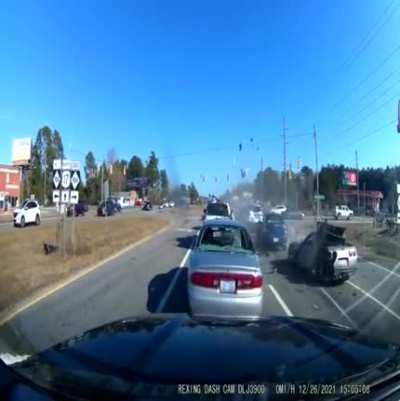 Drunk driver plows through multiple cars