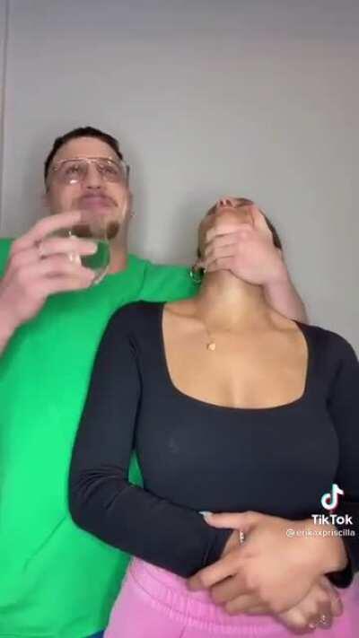 This couple that re-enacts Tik Tok trends