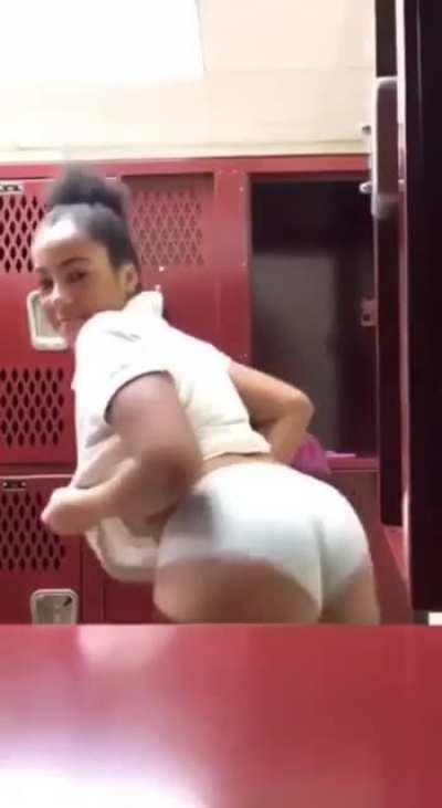 Selling rare folders of all content & ages my kik-igotlinksdaddy💕come payment ready proof provided 🔥