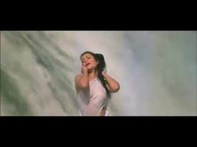 Mandakini overflowing with Kahaani in 'Ram Teri Ganga Maili'