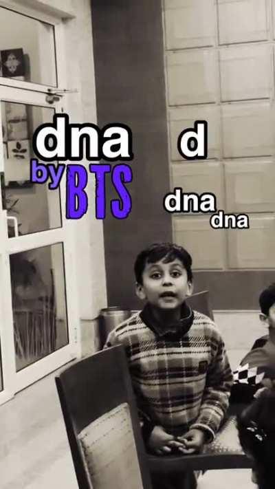 what men doing in these kids 😏