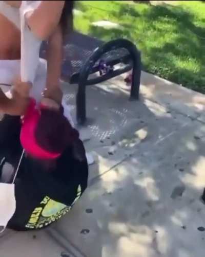 Girls Fight 1v1 - Dominates Opponent 