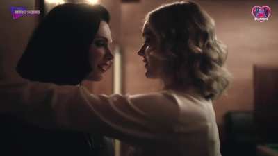 Retro TV Scenes: Laura Mennell (38) & Bella Heathcote (31) - 