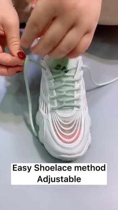 Avoid mess when take off your shoes!