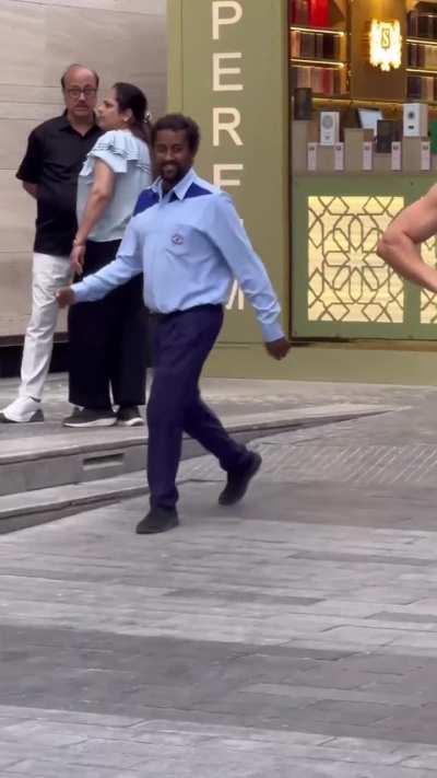 Had the entire street staring