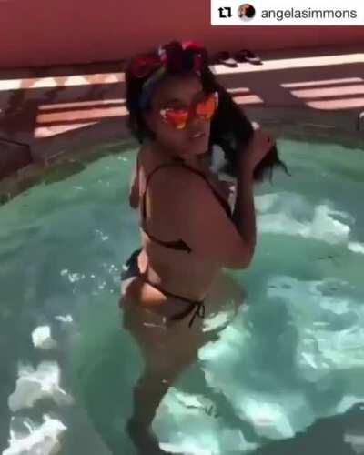 Angela Simmons - DaBoomBoomRoom