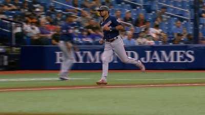 [Highlight] Luis Arraez vacats third base, enables Rays to pull off a double play