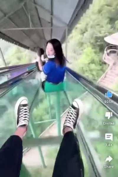 This slide is so amazing! 😳