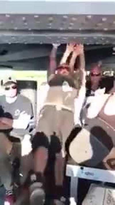 Vibe on another level