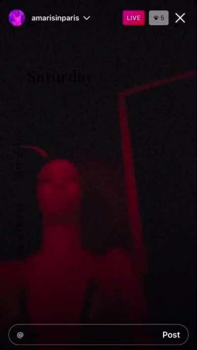 Not her but her friend Amarisinparis 😍