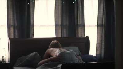 Zoey Deutch can ride me for her birthday today