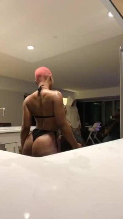 El 😈 & fr1end Ph0t0sh00t PT 3