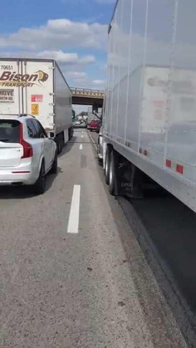 I-94 Kalamazoo crash backup 1.5 hours! 5-8-21