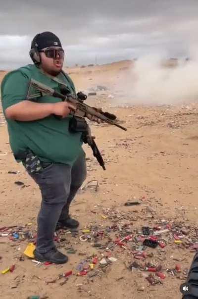 Mexican Michelin man successfully neutralizes evil stove  