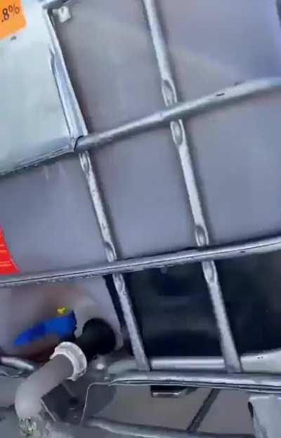 Draining Glyphosate into a container looks like a glitch in the matrix with video