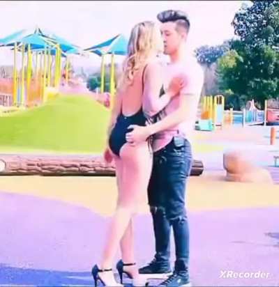 Anyone who wants to talk about kissing prank videos can send a DM.