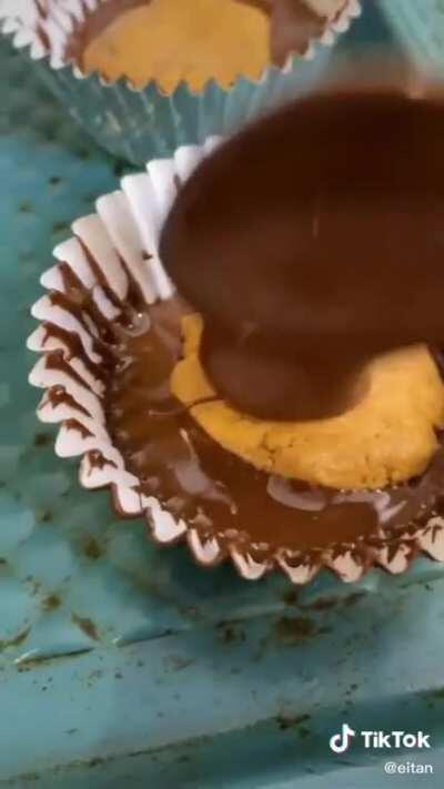 Homemade Reece’s Peanut Butter Cups